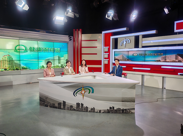 专家有约丨健康从“齿”绽放——本溪市中心医院口腔综合门诊专家团队做客演播间倡导口腔健康理念 突出科室特色医技